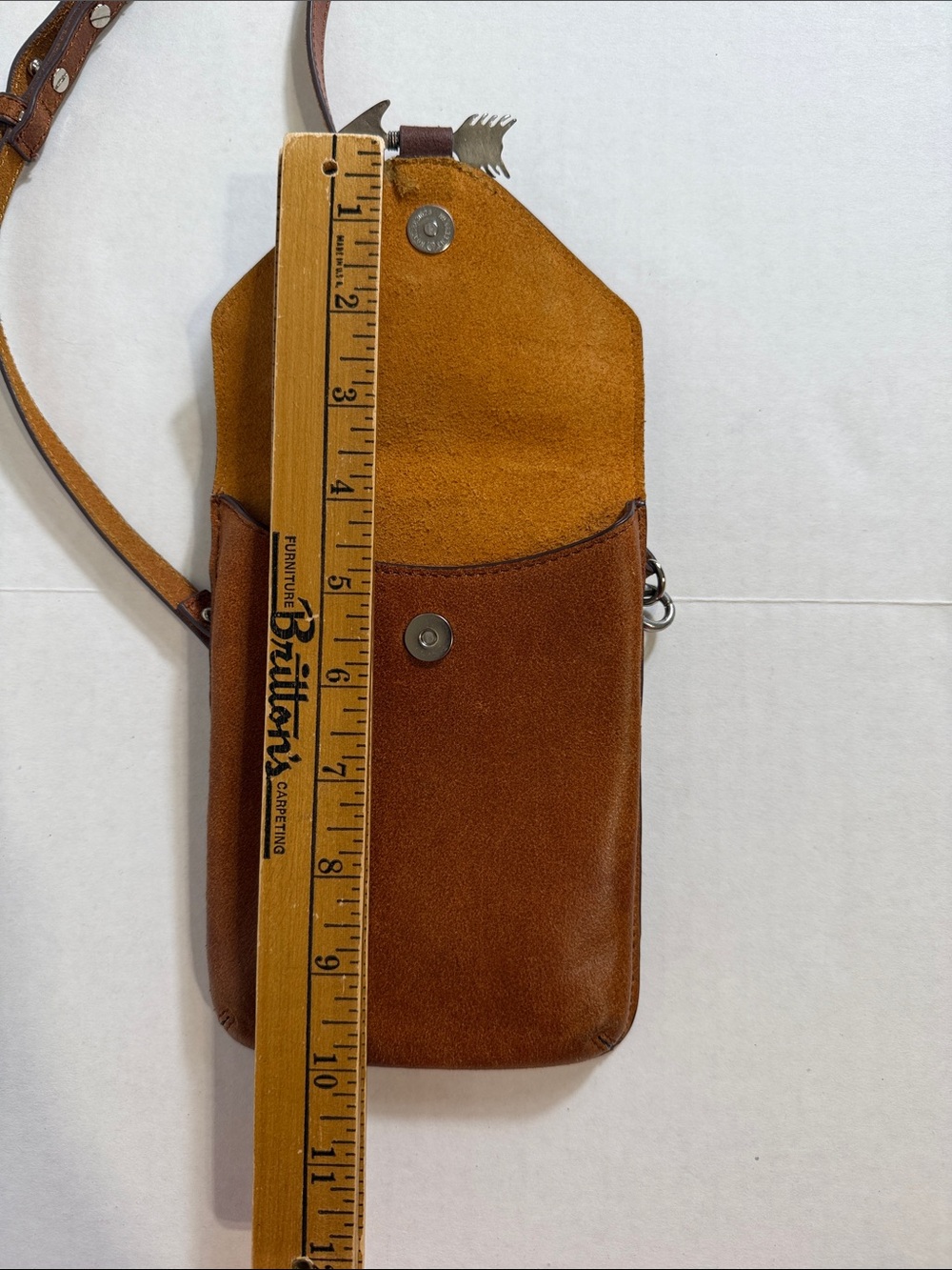 Most Wanted USA Western-style brown genuine handmade leather crossbody bag. - Picture 6 of 8